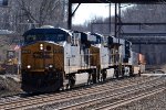 CSX ES40DC 5496 leads Q034-01